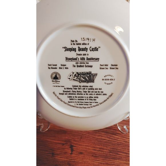 Sleeping Beauty Castle Limited Edition Plate Disney 40th Ann. Plate Collection - Picture 3 of 3